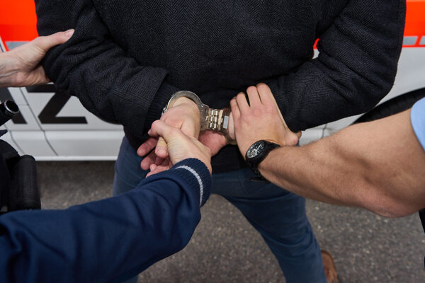 wppi-image-polizei-newsfestnahme-1-scaled-1536x1025